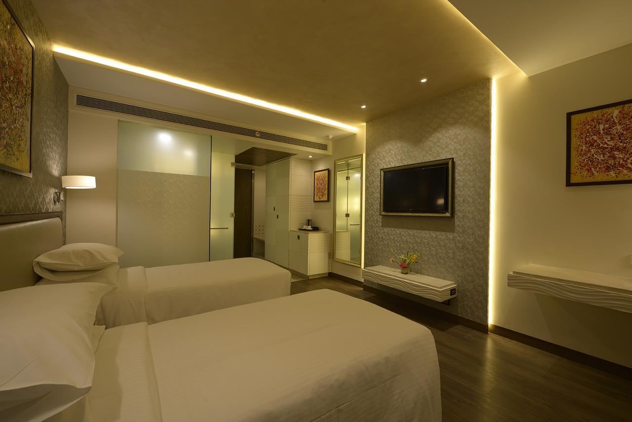 Genesis Hotel Near Mumbai Airport Экстерьер фото