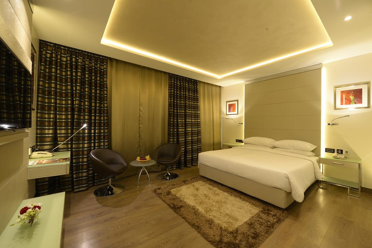 Genesis Hotel Near Mumbai Airport Экстерьер фото