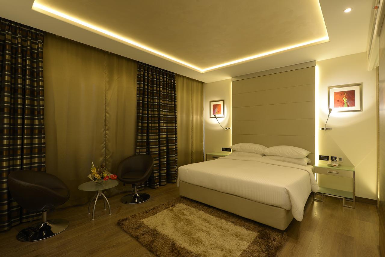 Genesis Hotel Near Mumbai Airport Экстерьер фото